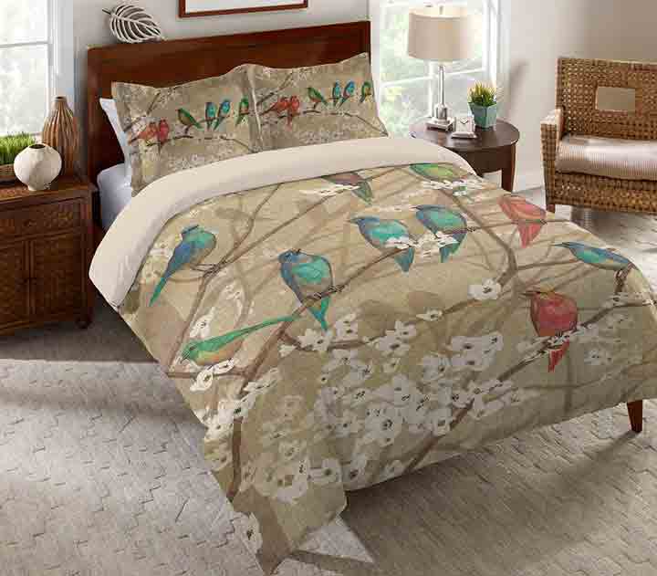 Use appropriate designs and patterns - Decorate the bedroom with simple items