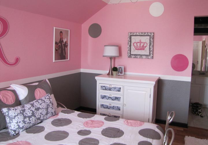 Girl's bedroom decoration using dots
