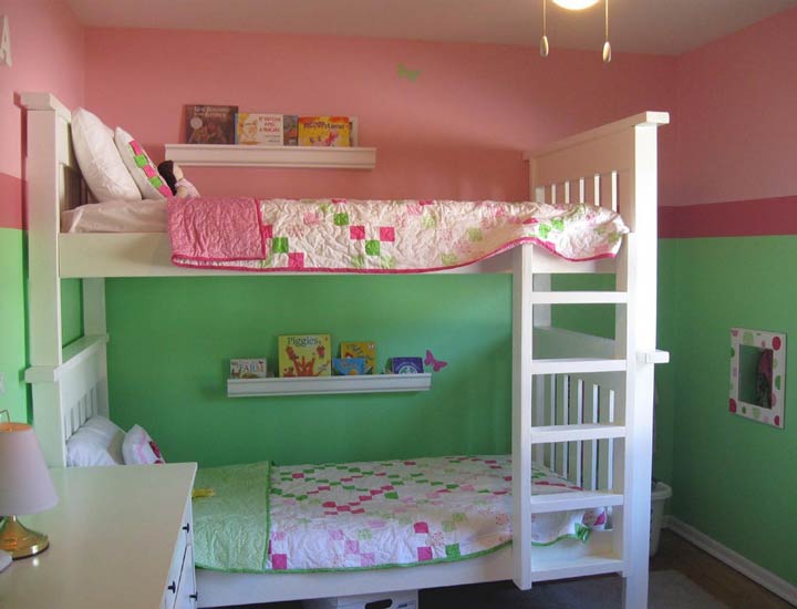 Girl's bedroom decoration - an interesting decoration for two people