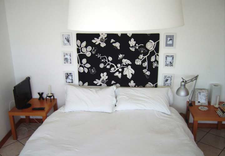 Handmade artwork - decorate the bedroom with simple items