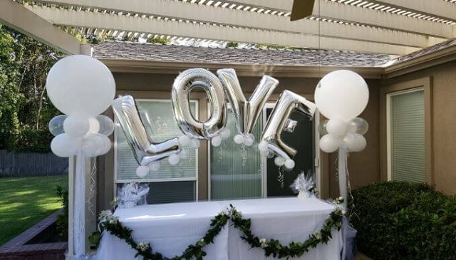 Use white instead of red as a Valentine photography decor idea